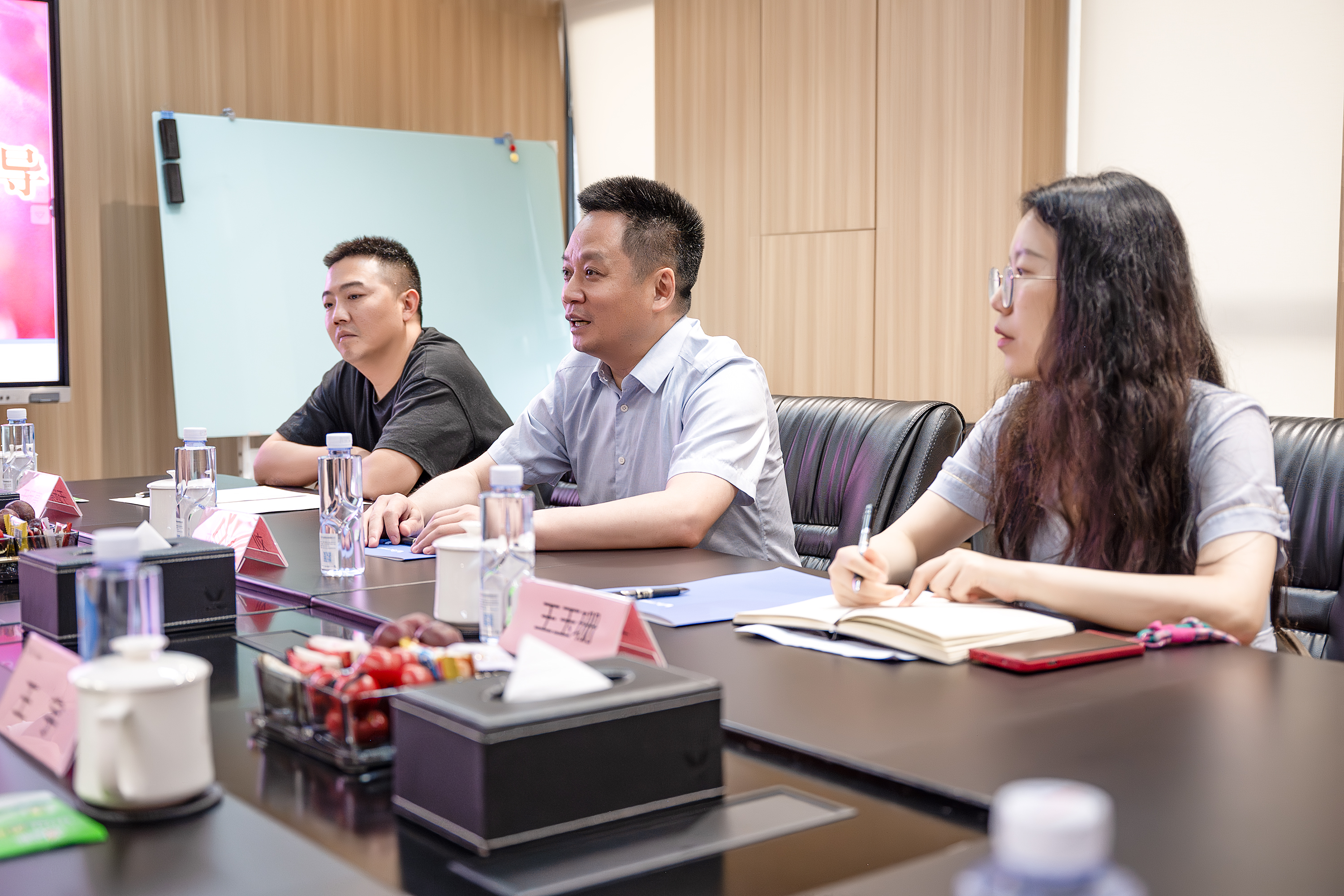 商務(wù)廳外貿(mào)運行處來川招調(diào)研 商務(wù)廳外貿(mào)運行處來川招調(diào)研