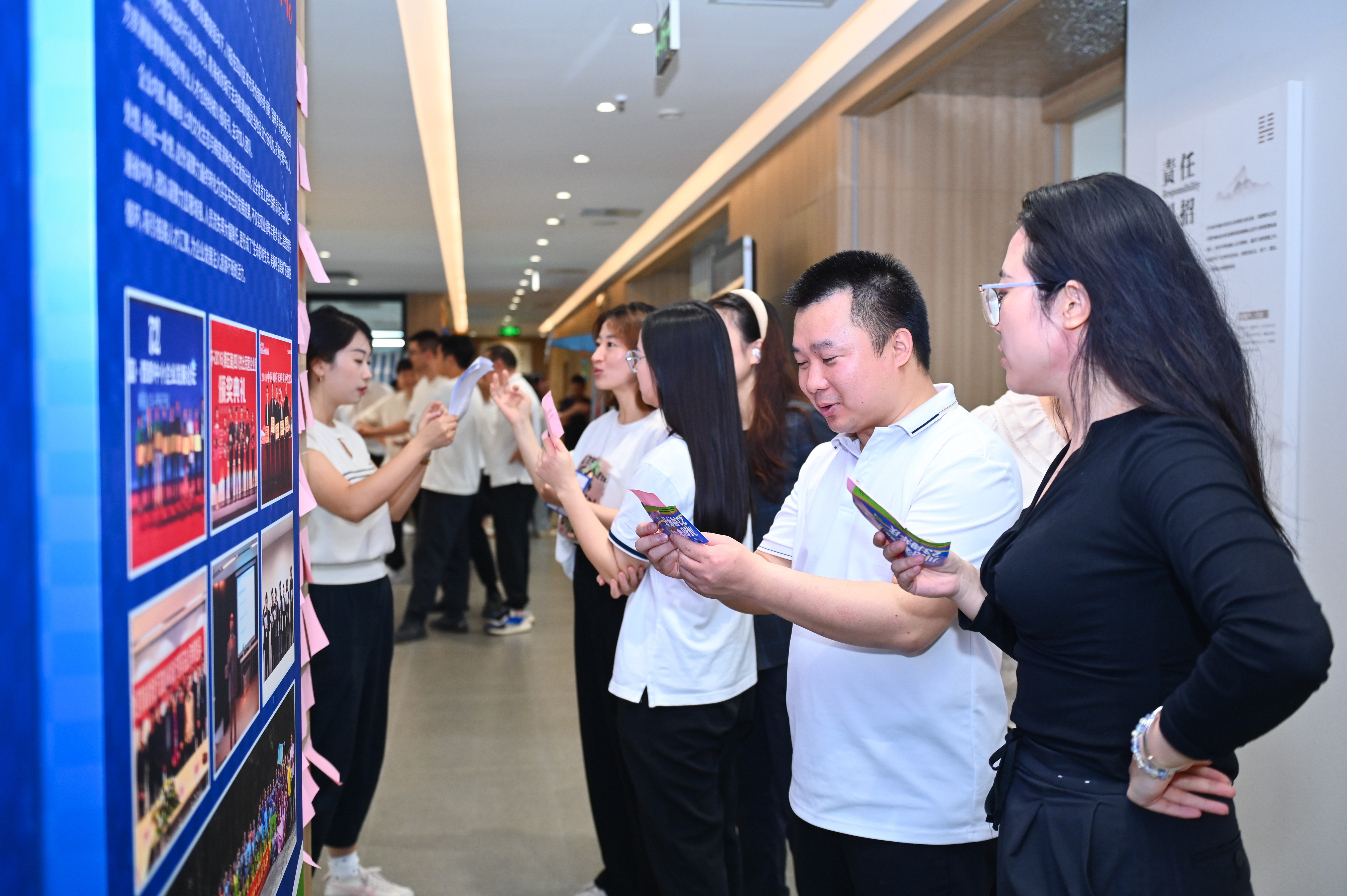 “預(yù)備備,共前進(jìn)”——川招23周年慶圓滿舉行 “預(yù)備備,共前進(jìn)”——川招23周年慶圓滿舉行